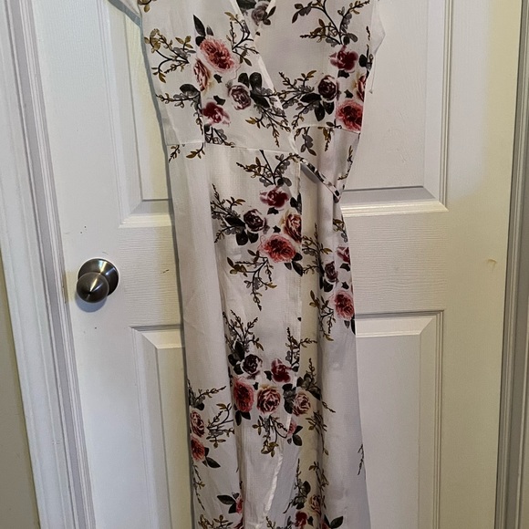 White floral print dress - Picture 8 of 16